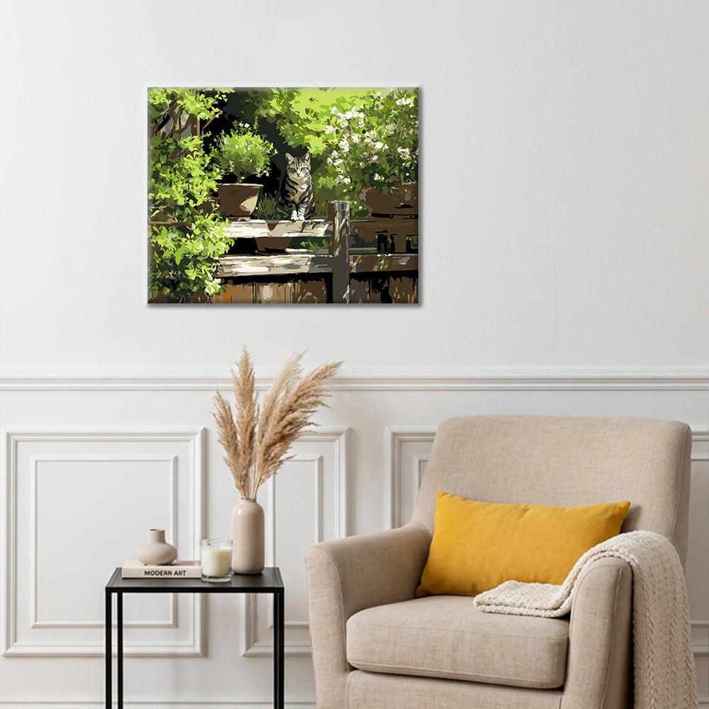 Gatito soleado en el jardín – Pintura por números