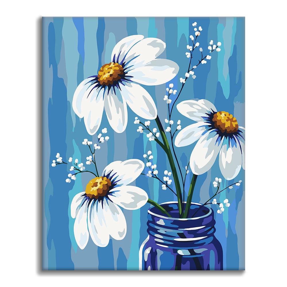 Margaritas blancas en un jarrón azul – Pintura por números