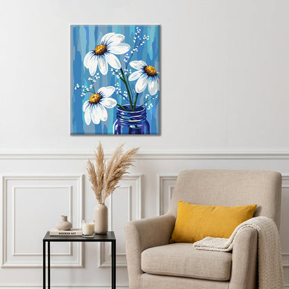 Margaritas blancas en un jarrón azul – Pintura por números